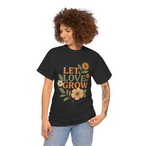 Retro T-shirt met bloemen: Let Love Grow, vintage boho-T-shirt