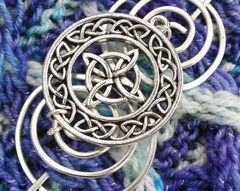 Celtic Knot Intertwined Circles Shawl Pin in Silver