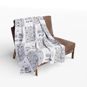 Cozy Arctic Fleece Blanket for Best Friends, Soft Throw for Kids and Adults, Perfect Gift for Birthdays, Baby Showers, and Holidays