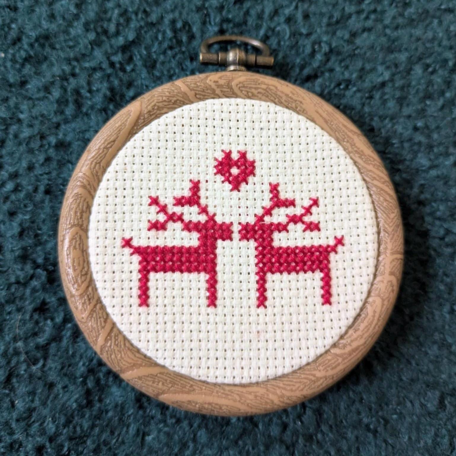 Christmas Reindeer Love Cross Stitch Pattern PDF - Digital Download - Etsy