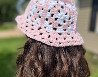 Trendy Granny Square Bucket Hat | 90s Style Flipped Brim  display picture 2