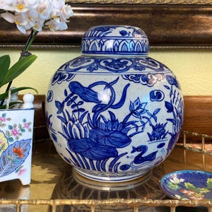 Vintage Chinese Blue and White Ginger Jar | 9.5 Inch Round Lotus and Bird Design | 1960s–80s Porcelain | Chinoiserie Decor
