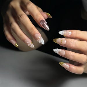 French Nails Tips Gold Chrome Pink Natural Chic Trendy Fabulous Everyday Handmade High Quality Press-on Nails