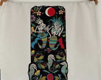 Mermaid-Merman Musicians Towel-Singers-Guitar Player-Day of the Dead-los Muertos-Washable Cotton-Handmade Brodé Appliqués