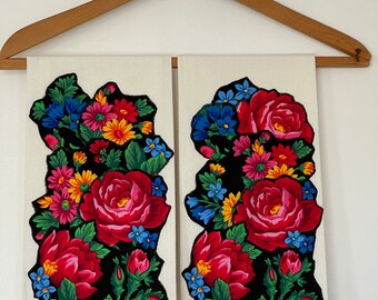 Roses Folklorico Flowers Tea Towel-Embroidered Handmade Appliqués-Washable Cotton