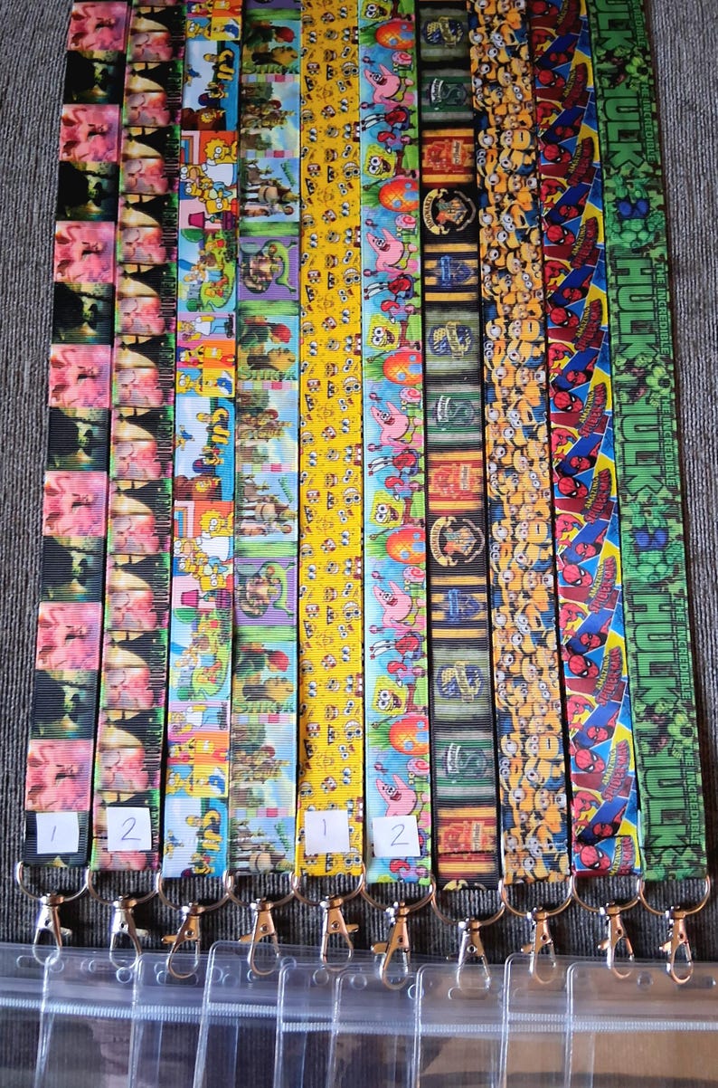 Universelles und von EPIC inspiriertes Lanyard mit Sicherheitsclip und Kartenhalter. Bild 2
