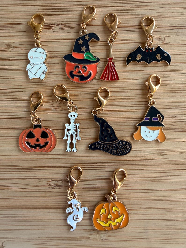 Fall / Halloween Charms | Add-On for Badge Reels, Keychains, Wristlets | Pumpkin, Ghost, Cat, Leaf & More | Cute Autumn Accessories bild 3