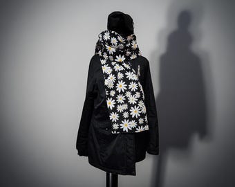 Cachecol de algodão acolchoado com estampa de margaridas