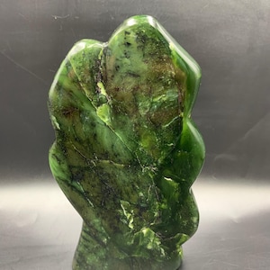 Transparent Serpentine Leaf Freeform