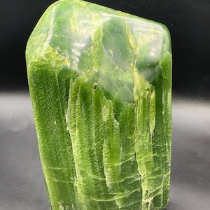AAA+ Top Quality Tremolite Polished Freeform