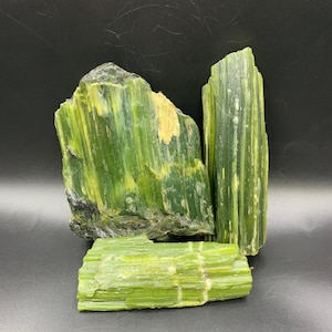 Super Top Quality Tremolite Raw Piece