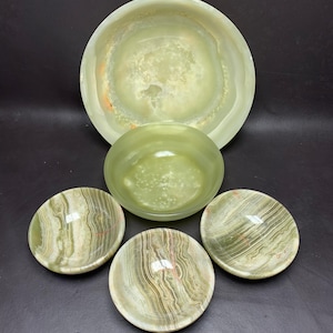 Finest Quality Green Onyx Bowls – Set of 5, Mix Sizes