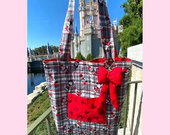 Bolsa de mano acolchada hecha a mano de Mickey y Minnie de Disney