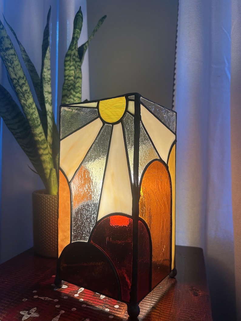 GlassPlayStudioArt Rolling Hills Table Lamp