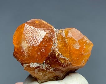 Esemplare di cristallo di granato naturale da 29 carati: collezione di minerali dal Pakistan (20x14x13 mm)