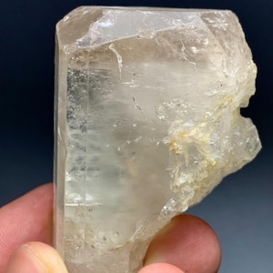 Topaz Crystal Specimen /Natural Museum Grade Topaz Crystal Specimen from Pakistan/ Collection Piece (131 gram)