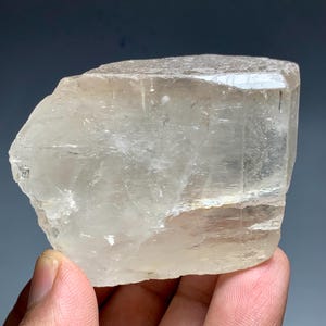 Topaz Crystal Specimen /Natural Museum Grade Topaz Crystal Specimen from Pakistan/ Collection Piece (170 gram)