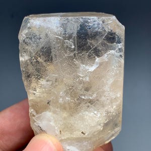 Topaz Crystal Specimen /Natural Museum Grade Topaz Crystal Specimen from Pakistan/ Collection Piece (112 gram)