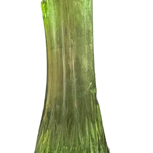 L.E. Smith diamond butt avocado green swung vase