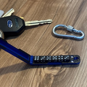 Schlüsselanhänger mit Magnetverschluss für sechs 8 mm Würfel