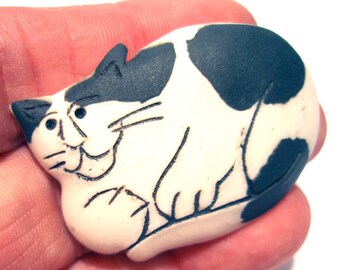 Black and White Procelain Kitty Cat Pin Brooch Sweet Happy  - Handmade One of a Kind Stamped by Maker on Back