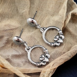 Silver Claddagh Earrings, Celtic Symbol, POST Style Claddagh Earrings, Classic Celtic Earrings, Traditional Irish Charm Earrings