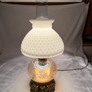 Vintage Gone With The Wind 3 Way Lamp Amber Flower Base & White Hobnail Glass Shade