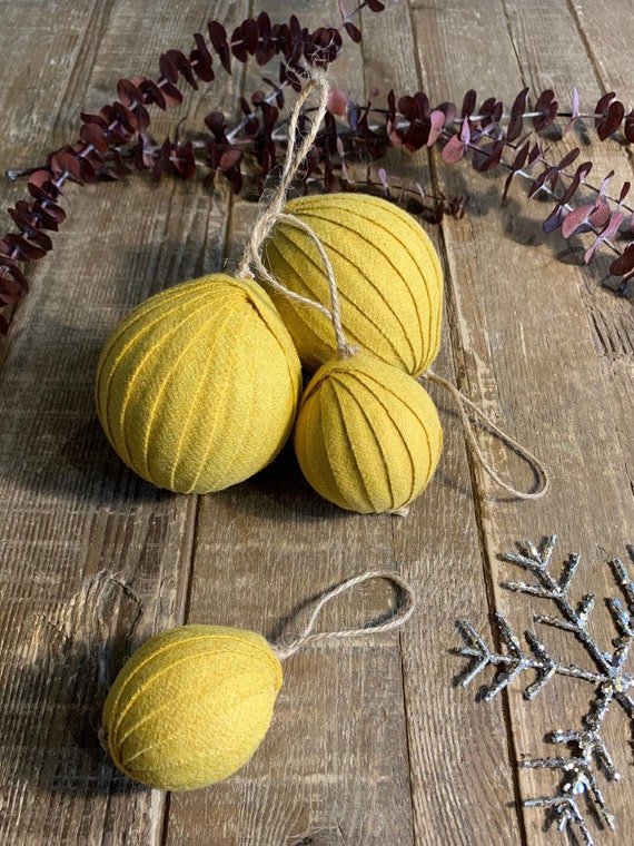 Handmade Wool Christmas Tree Bauble, Christmas Decoration / Festive Ornament - Large