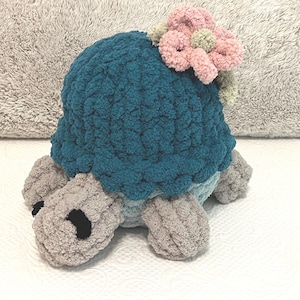 Chunky Finger Knit Land Turtle Plushie Chenille Yarn Children&#39;s Super Soft Stuffed Animal Custom Colors Handmade
