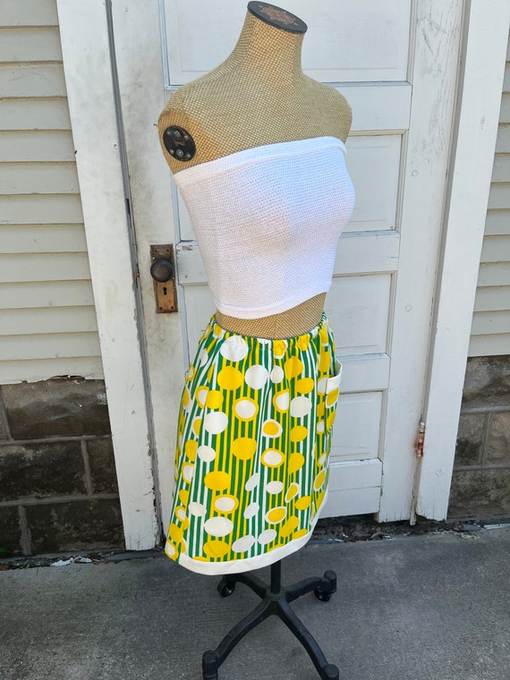 Vintage Mod Skort, Green and Yellow Circles and S… - image 4