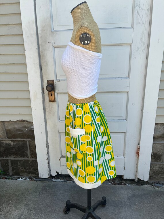 Vintage Mod Skort, Green and Yellow Circles and S… - image 3