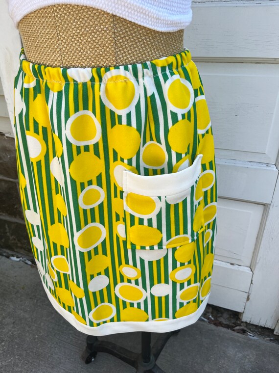 Vintage Mod Skort, Green and Yellow Circles and S… - image 5