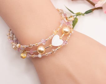 Bracelet enroulé de perles de la collection Bloom Champagne - Rose, or, accents de perles