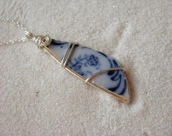 Colgante único de cerámica marina de porcelana azul, de gres orgánico y vidrio marino, joyería llamativa
