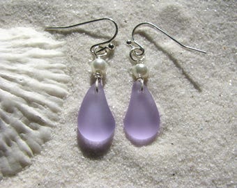 Pendientes de lavanda con forma orgánica, envueltos en alambre, estilo vidrio marino, vidrio esmerilado morado, vidrio de playa