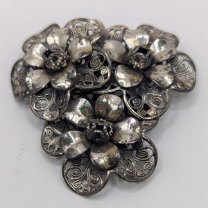1940s BEAU Sterling Silver Floral Brooch: Art Deco Filigree Pin