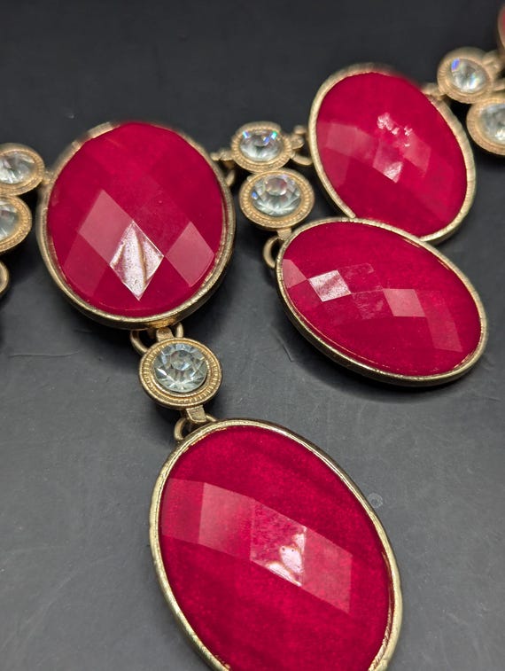 1960s Red Lucite Bib Necklace, Rhinestone Goldton… - image 2