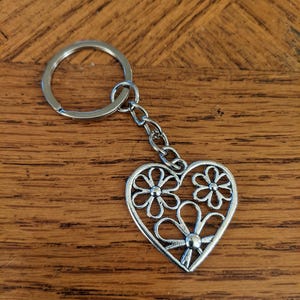 Heart/flower silver charm  keychain!