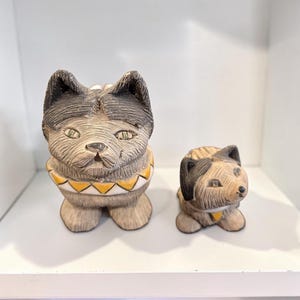 Vintage Artesania Rinconada Husky 121 221 Figurine Set Uruguay Clay Dog
