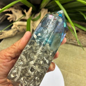 Crystal-Shaped Orgonite – High-Vibration Energy Generator with Rose Quartz, Amethyst, Citrine, Shungite & More