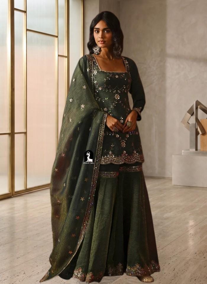 slim fit dress slacks Luxury Emerald Green Mehndi Outfit Henna Dress 40 main image 0