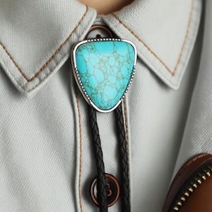 Handmade Faux Turquoise Bolo Tie, Vintage Bolo Tie, Western Bolo Tie Necklace, Cowboy Bolo Tie for Men, Bridesmaid Gift, Gift for Her Him