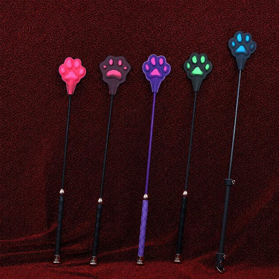 Thermochromic Cat Paw Paddle, Color Changing Leather Paddle, Heat Reactive Riding Crop, Gothic Cosplay Accessory, Alternative Fashion Gift