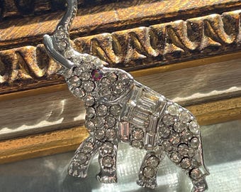Vintage Clear Rhinestone Elephant Brooch | Silver Tone Elephant Pin | Lucky Jewelry | Sparkling Baguette Rhinestones | Animal Brooch|Gift