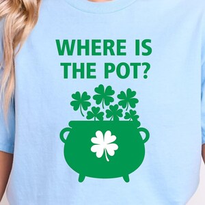 St. Patrick's Day Shirt Sharp Vector Clover Tee Gift for Shamrock Lovers Irish Girls Hidden Pot Graphic T-Shirt Bold Clover Lover Tee