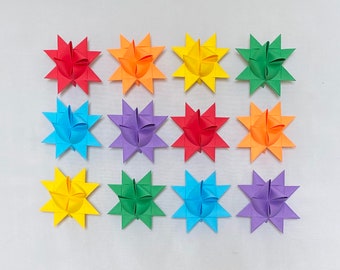 Étoiles moraves (12) : mélange arc-en-ciel (rouge, orange, jaune, vert, bleu, violet), environ 2,75 pouces de large