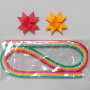 En solde : bandes de papier multicolores arc-en-ciel et vives pour les étoiles de Moravie. Différentes tailles et quantités, coupe inégale ou bandes manquantes