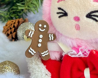 Gingerbread Handheld Accessory for 17cm Collectible Plush Monster Doll Pendant – Christmas Accessory