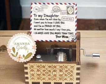 Carving Wooden Hand Crank Music Box Mini Musical Box To My Daughter Theme Birthday Mother's Day Gift for Wife Husband Daughter Friend