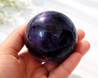Esfera de cristal de fluorita púrpura natural de 50 mm, bola de fluorita arcoíris curativa con soporte / Regalo de decoración de cristal